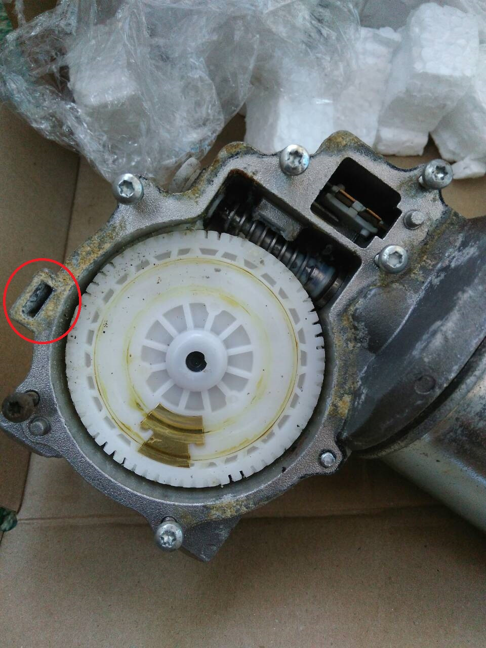 Неисправность мотора стеклоочистителя — Skoda Fabia Combi Mk2, 1,6 л ...