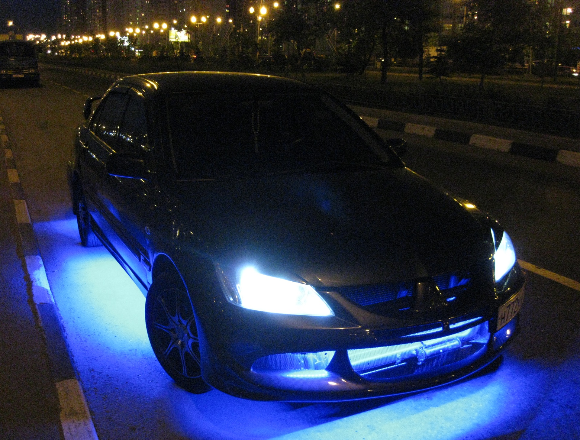 Mitsubishi Lancer 9 Neon