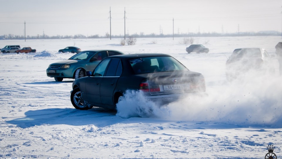 Все таки видать пробило прокладку под ГБЦ — BMW 5 series (E34), 2,5 л ...