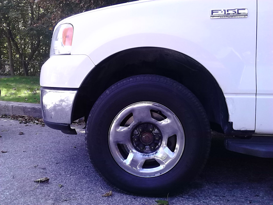 Колпаки хром уаз 469. Колесо без колпака. Колпак на диски на opel r15. Колесо без колпака. Колесо без колпака.