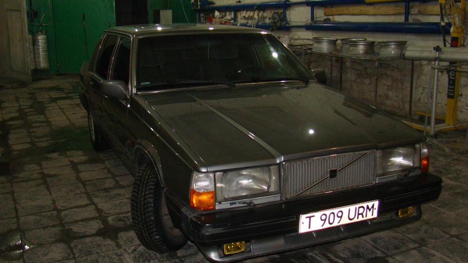 Volvo 760 2.4 бензиновый 1987 | серый металик 2.4 турбо на DRIVE2