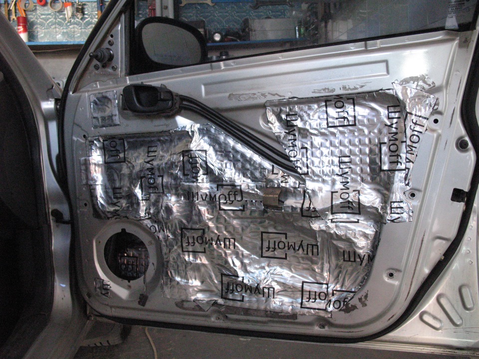 Шумка ланос драйв. Шумоизоляция дэу ланос. Шумоизоляция в салоне шевроле ланос. Шумоизоляция ланос. Шумоизоляция в салоне шевроле ланос.