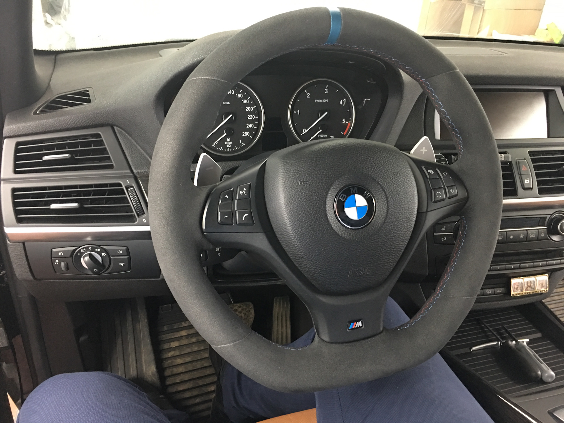 BMW x5 e70 за рулем