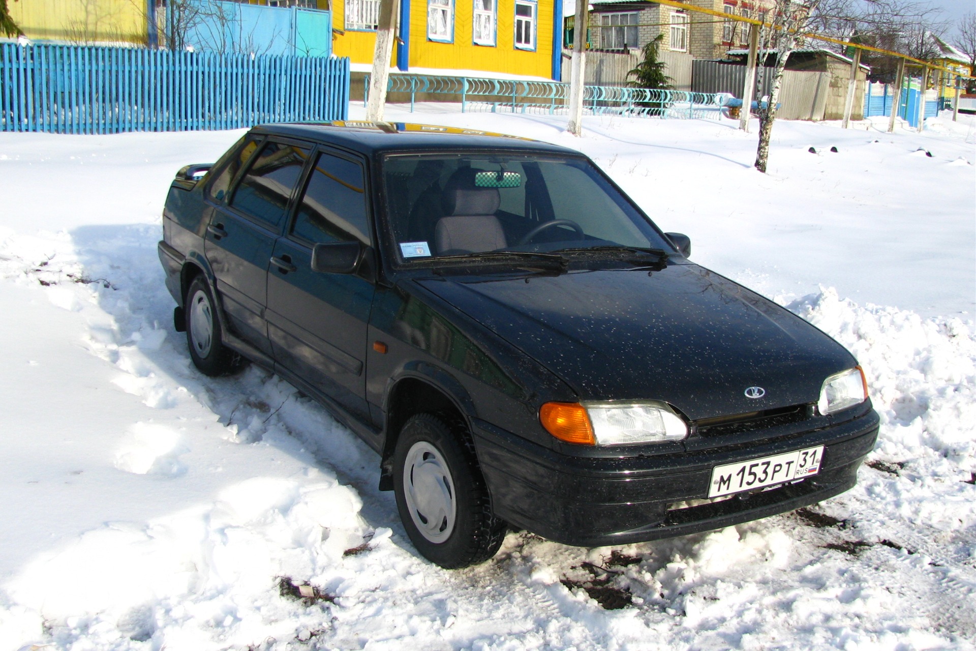 Ульяновск машины б у. ВАЗ 2115 черная зимой. Черный ВАЗ 2115 В деревне.