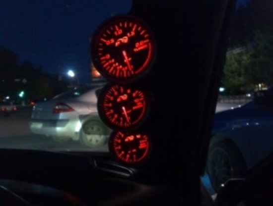 Alarm clocks - Toyota Mark II 25L 2001