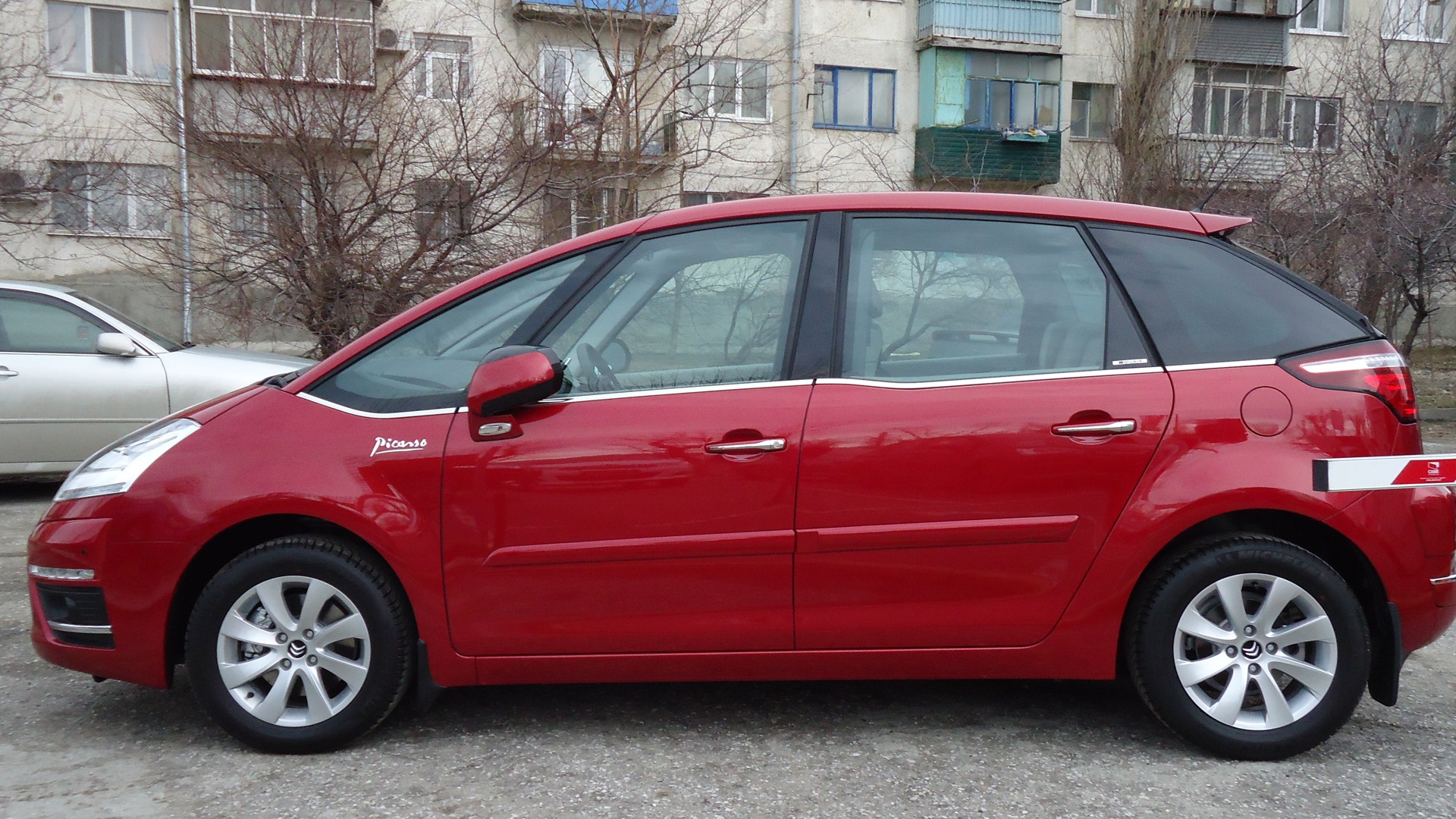 Citroen C4 Picasso (1G) 1.6 бензиновый 2012 | Космолёт. 1.6 Турбо. на DRIVE2