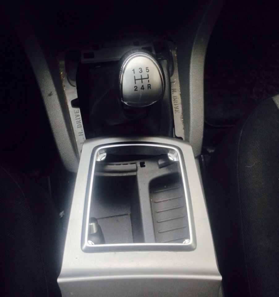 Обтяжка панели в матовое серебро — Ford Focus II Hatchback, 1,6 л, 2008 ...