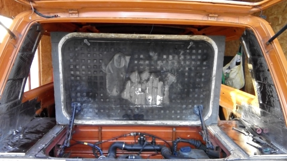 Фото в бортжурнале Volkswagen Transporter T3