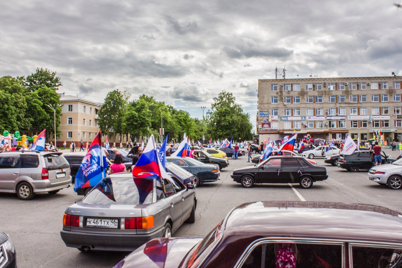 Автопробег. Автопробег в Москве. Автопробег z в Москве. Автопробег к 12 апреля.