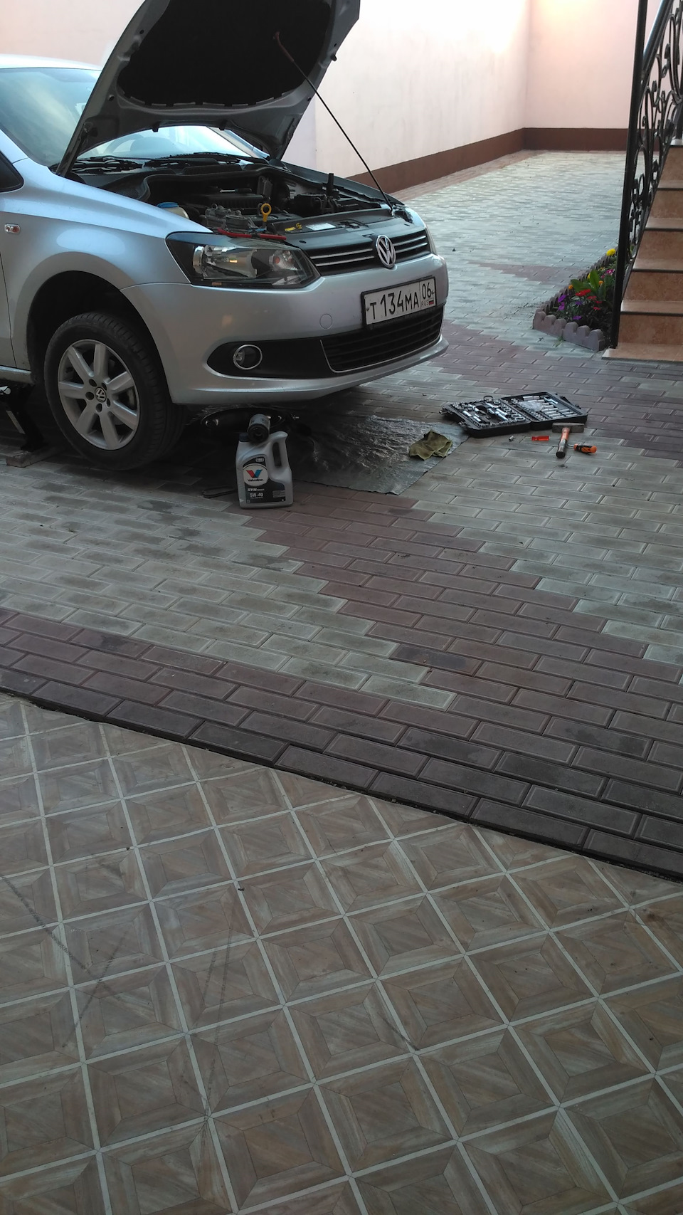 Замена масла — Volkswagen Polo Sedan, 1,6 л, 2013 года | плановое ТО ...