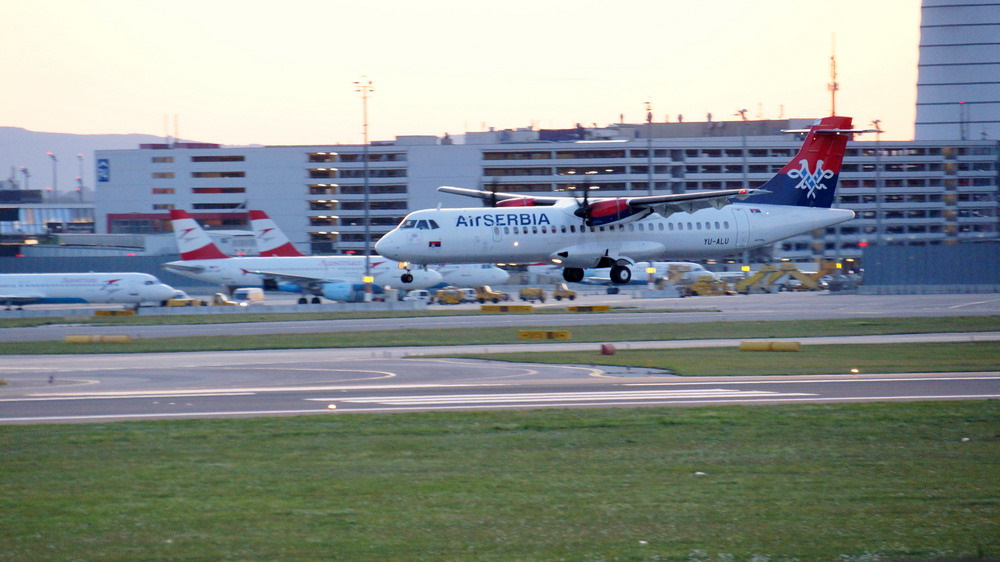 Эйр Сербия самолеты. Air Serbia фото. Аэро Номад Эйрлайнс. Сочи Сербия перелет.