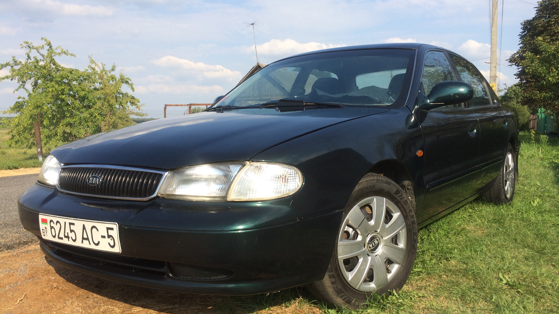 Купить б/у Kia Sephia I Рестайлинг 1.5 MT (80 л.с.) бензин механика в Воронеже: