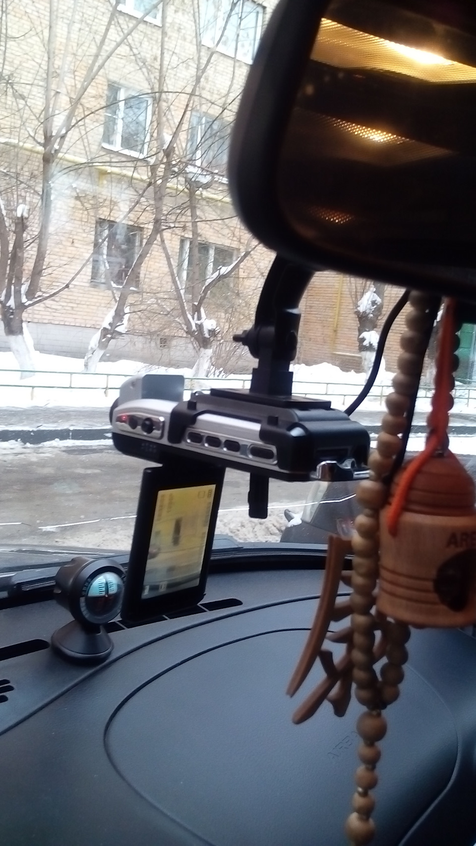 Регистратор от плафона — Chevrolet Niva (1G), 1,7 л, 2014 года ...