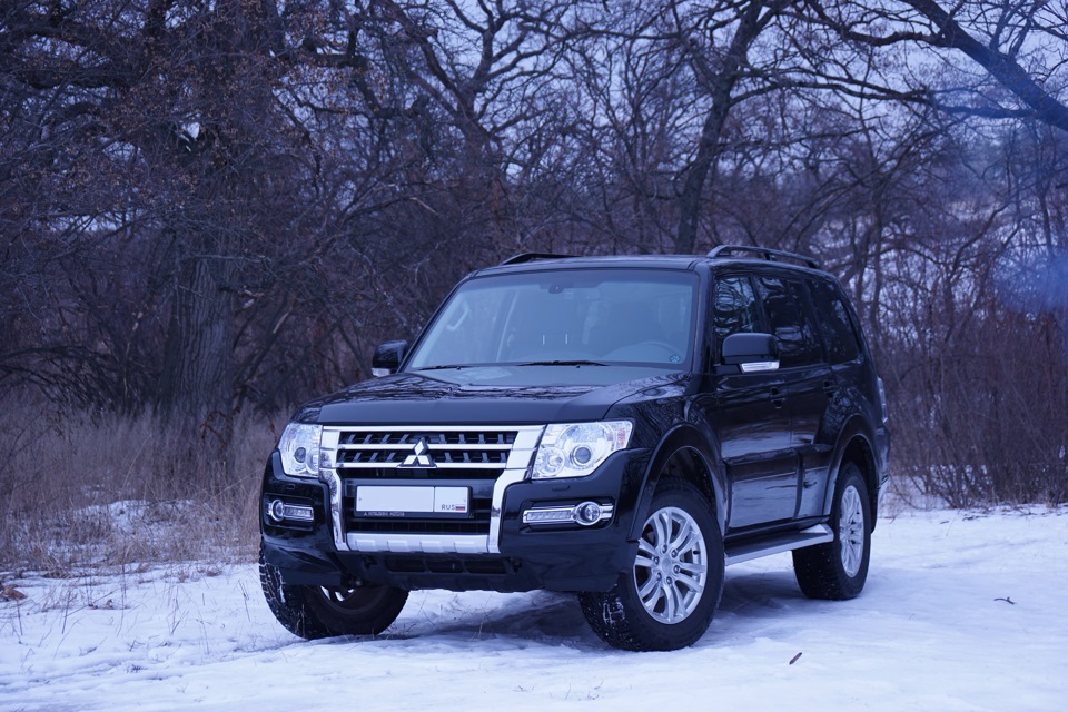 Mitsubishi pajero 2015