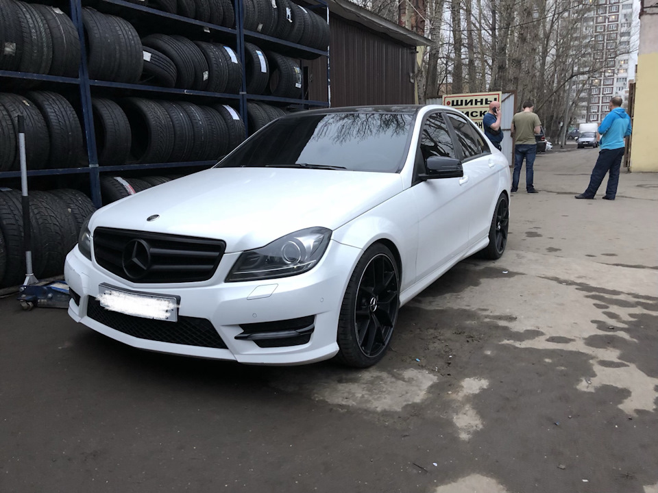 Мерседес w204 на ВОССЕНАХ