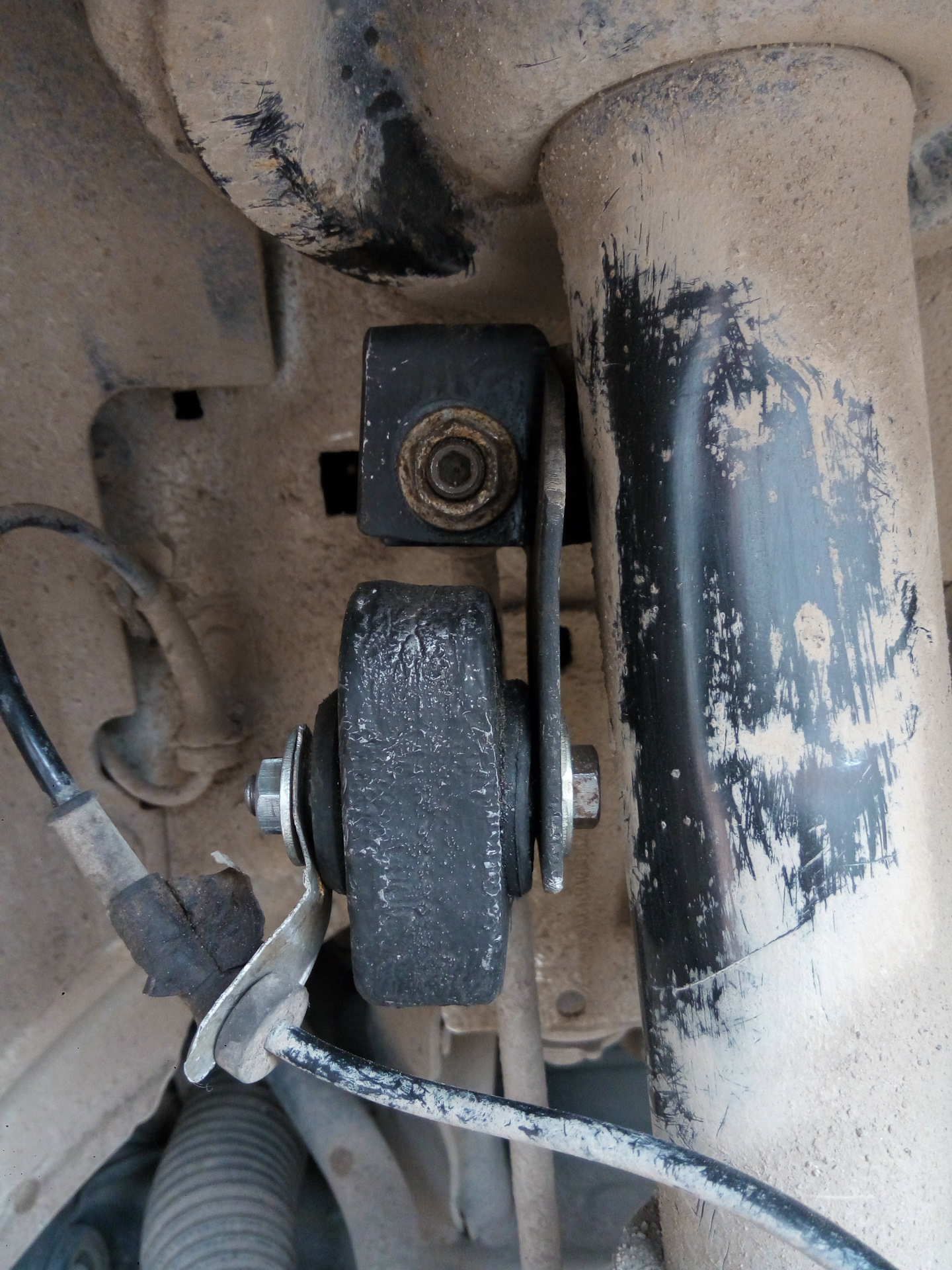 демпферы подвески форд фокус 2. демпфер виброгаситель хендай ix35. Ghp9-34-970 динамический демпфер. вибродемпфер 100*50. динамический демпфер.