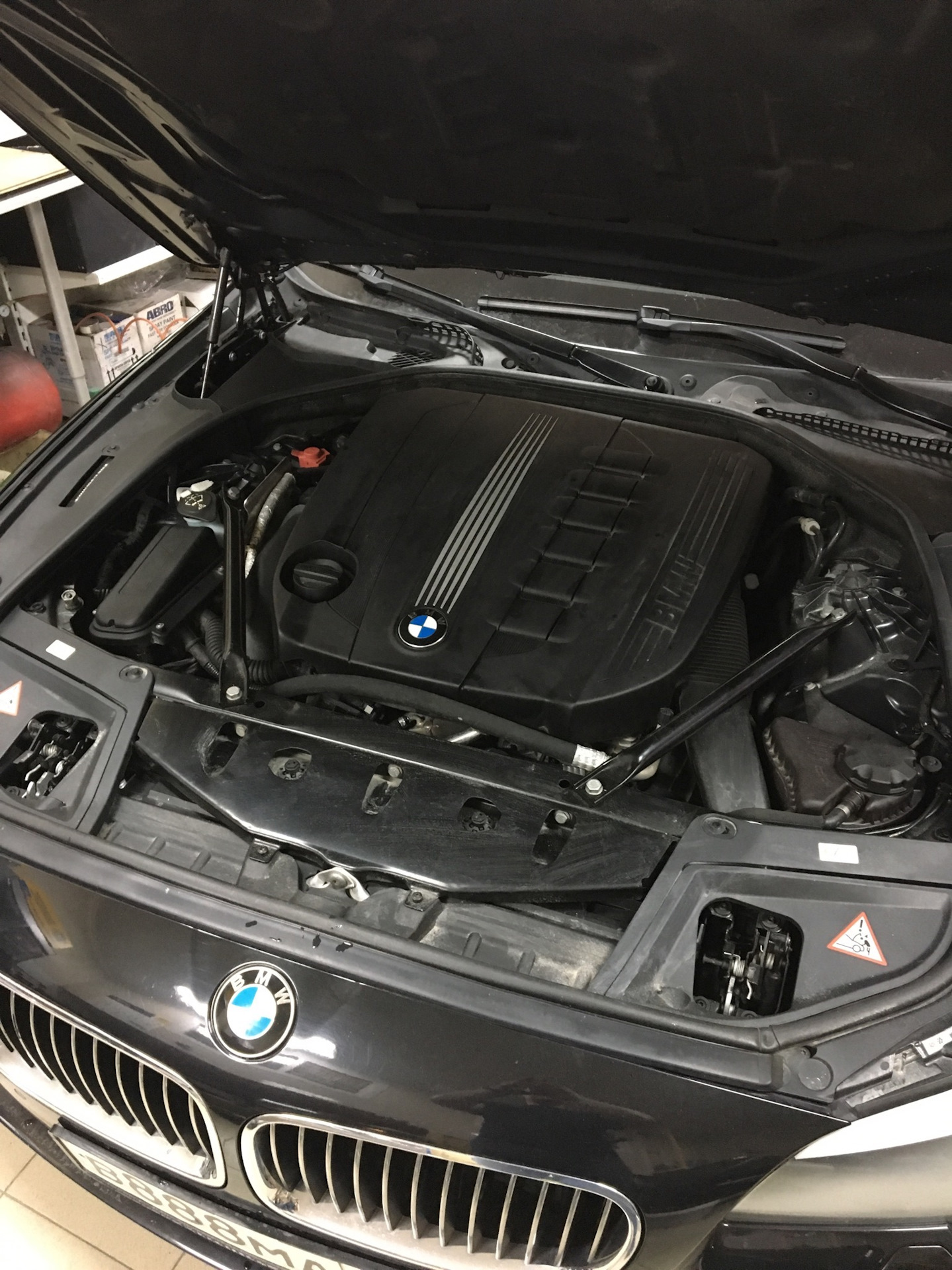 7. Резинометаллические шарниры — BMW 5 series (F10), 3 л, 2010 года ...