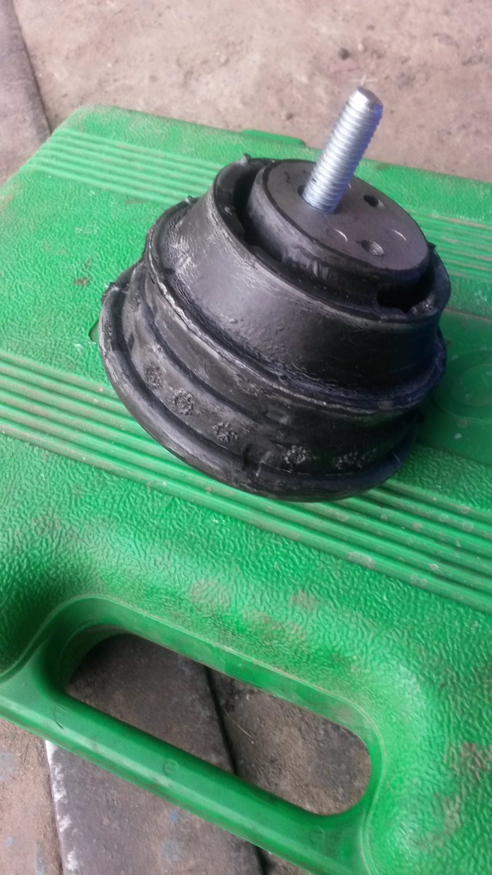 Замена правой гидроопоры — Honda Civic 4D (8G), 1,8 л, 2009 года