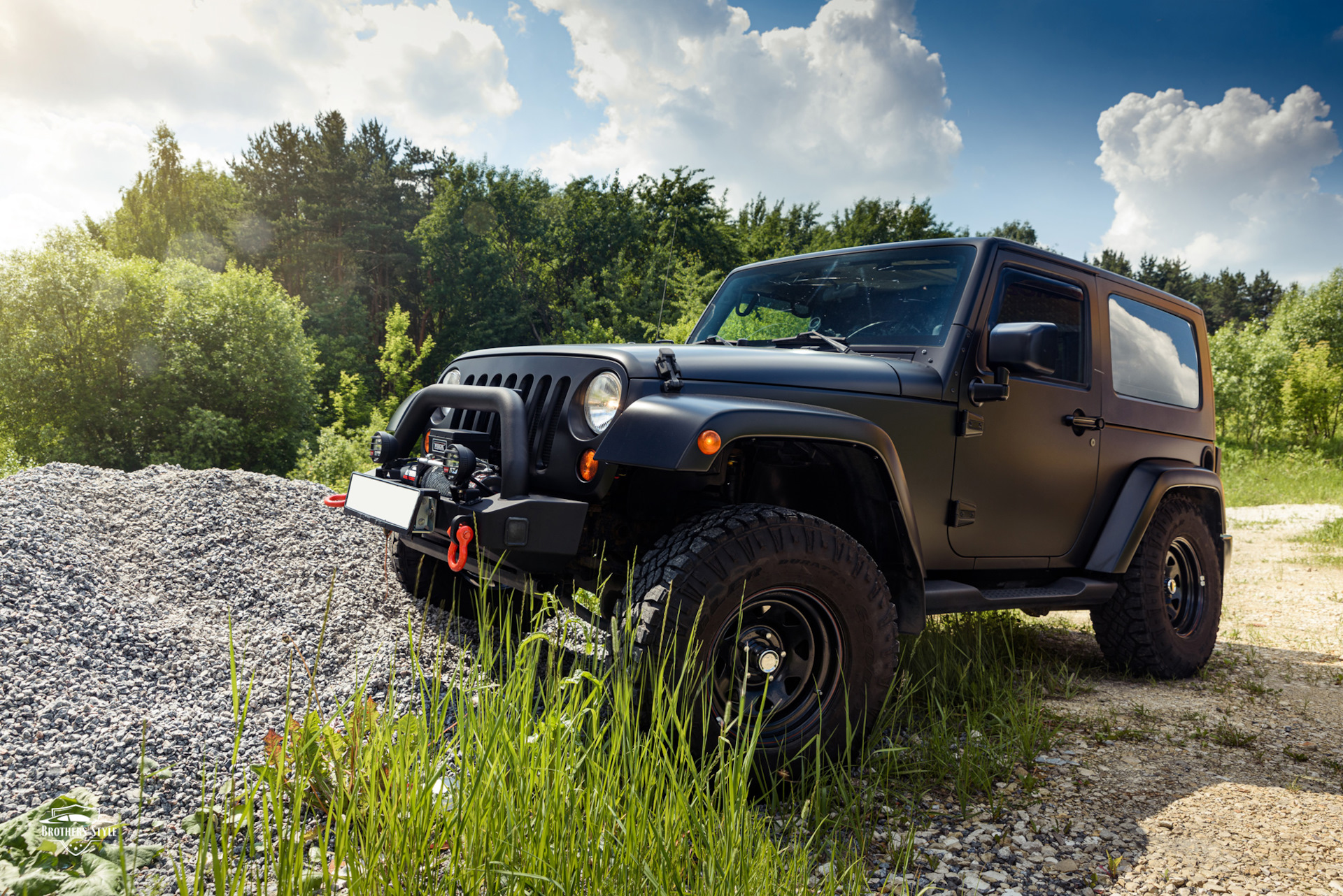 Wrangler black. Оклейка внедорожника.