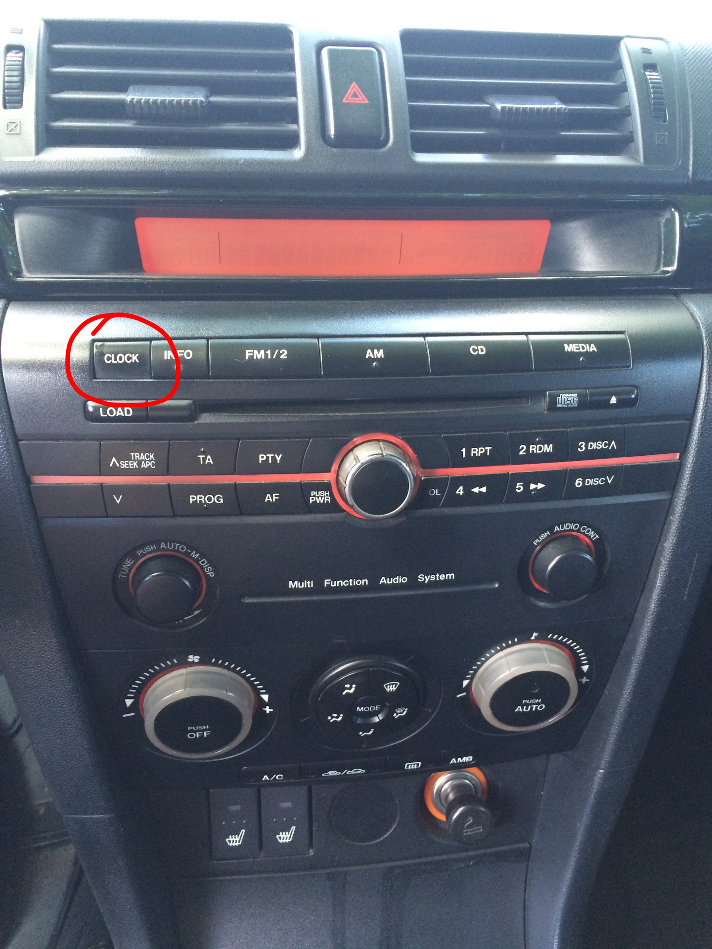 В активном поиске "CLOCK" D — Mazda 3 (1G) BK, 1,6 л, 2005 года