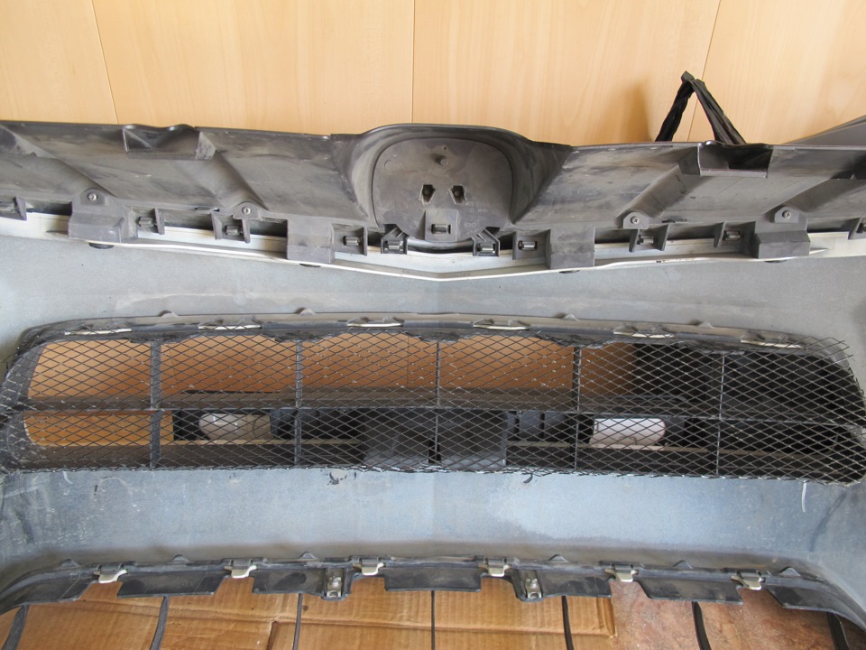 Покраска решетки, установка сетки, полировка фар и оклейка их пленкой ...