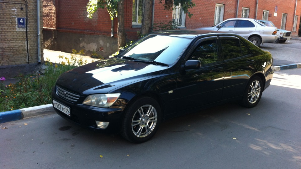 Toyota Altezza Чорный демон