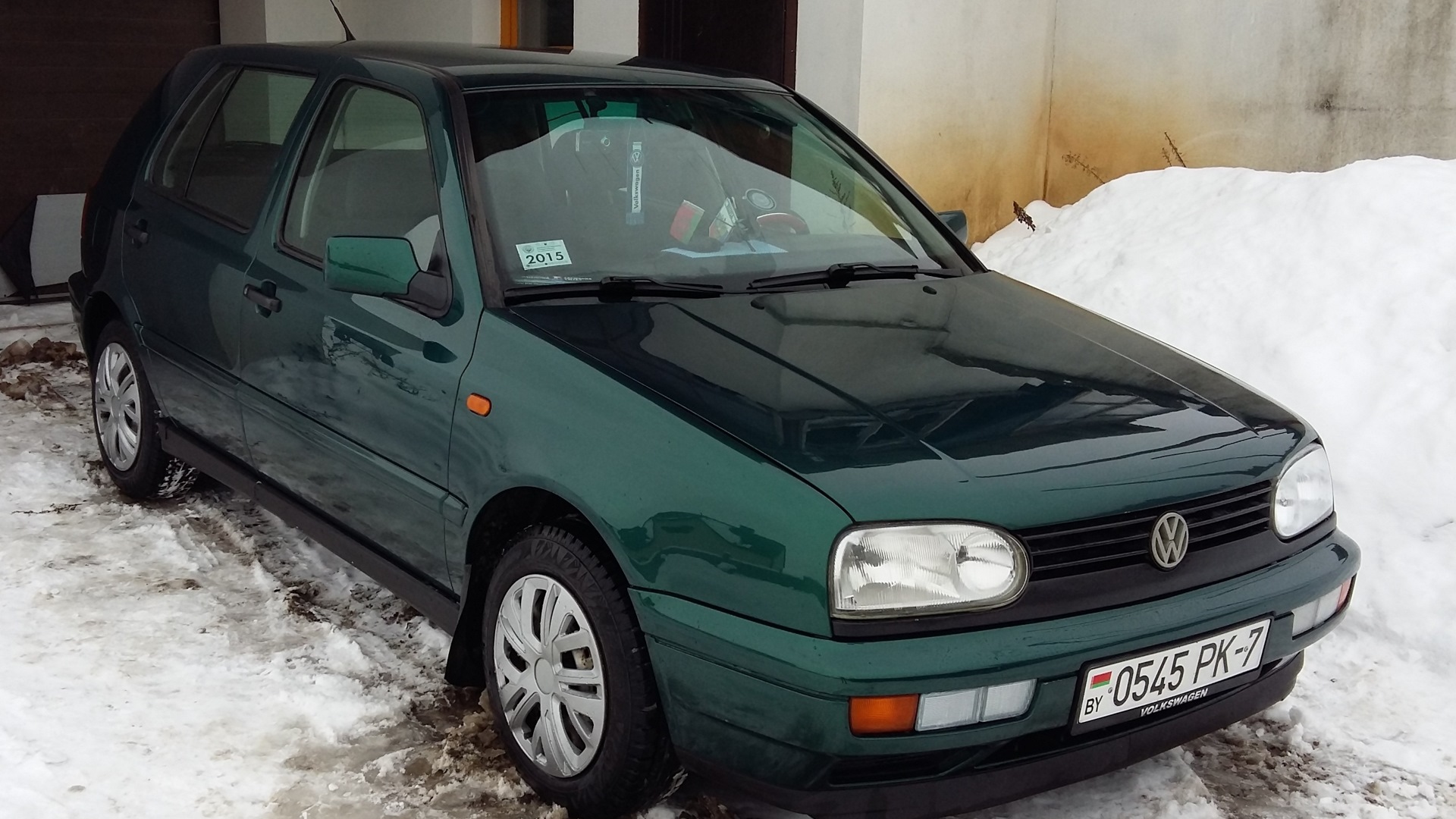 Volkswagen Vento зеленая