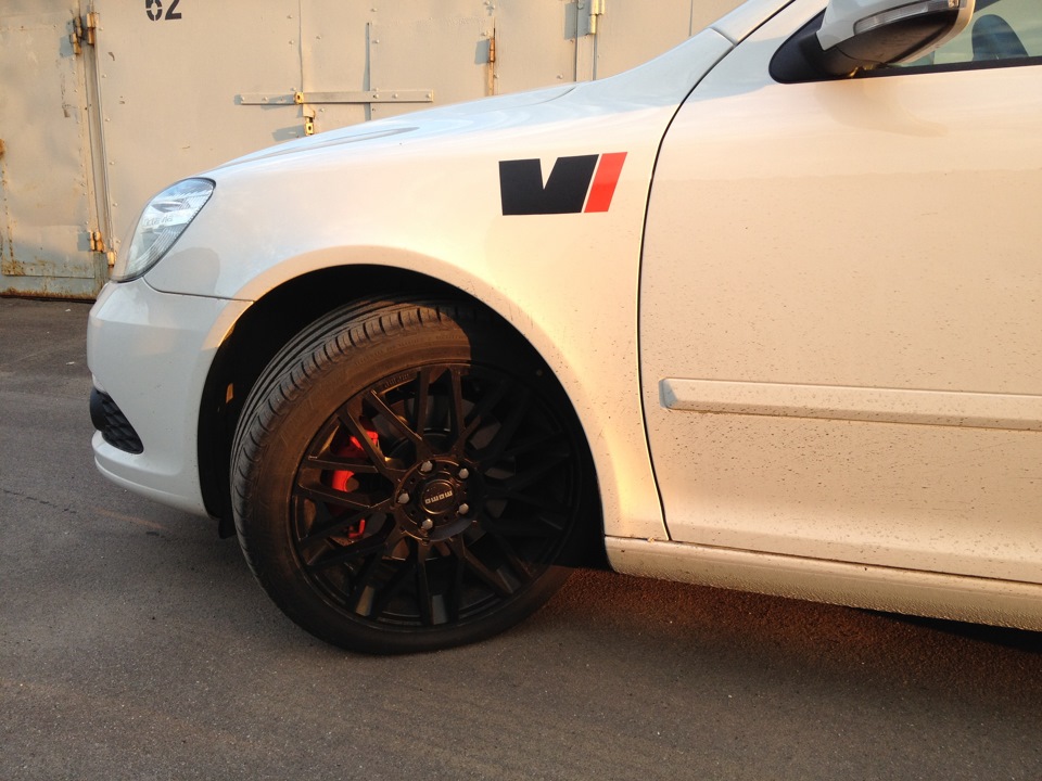 Новые диски, шины и цветовая гамма. — Skoda Octavia RS A5 Mk2, 2 л ...