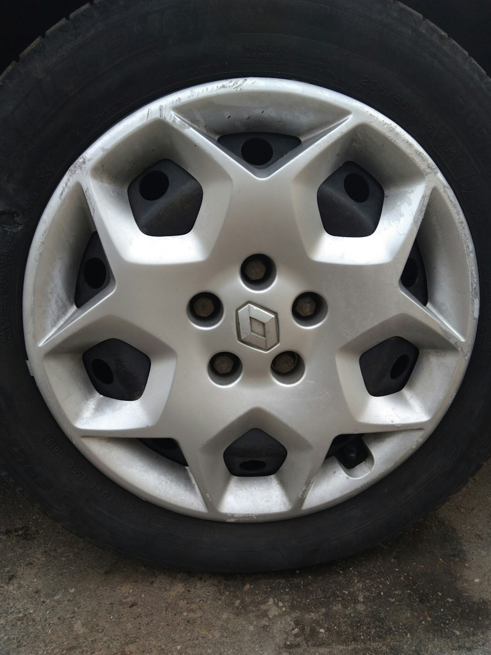 Сделал балансировку летних колес, а то было биение руля на скорости 90 ...