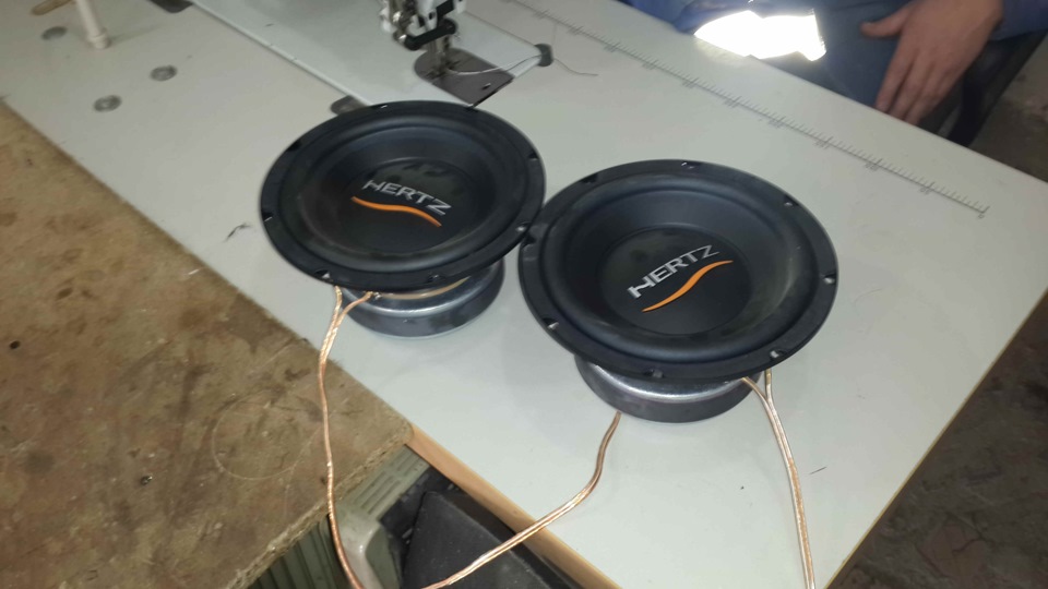 большой ход динамика