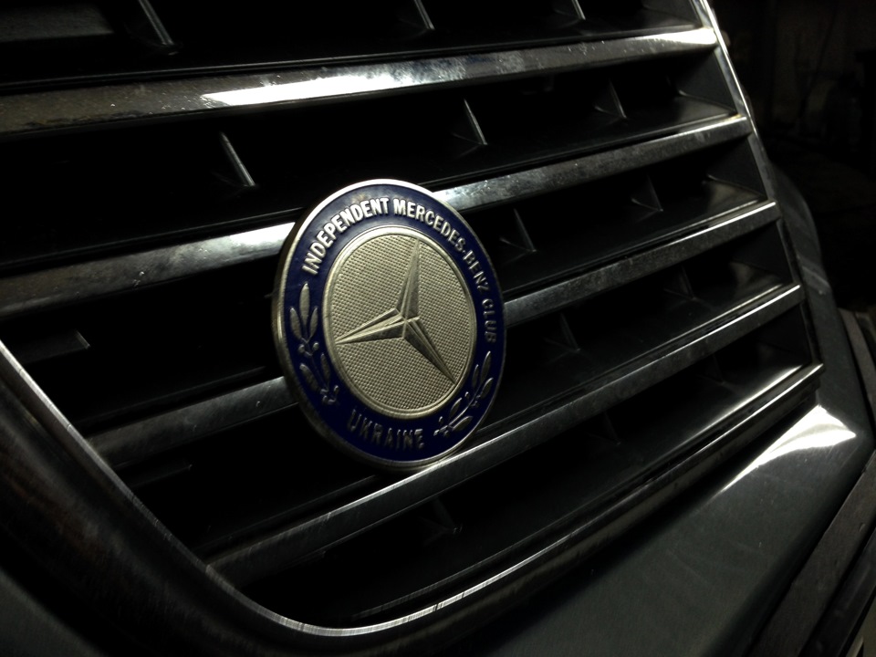 Фото в бортжурнале Mercedes-Benz E-Class Estate (S211)