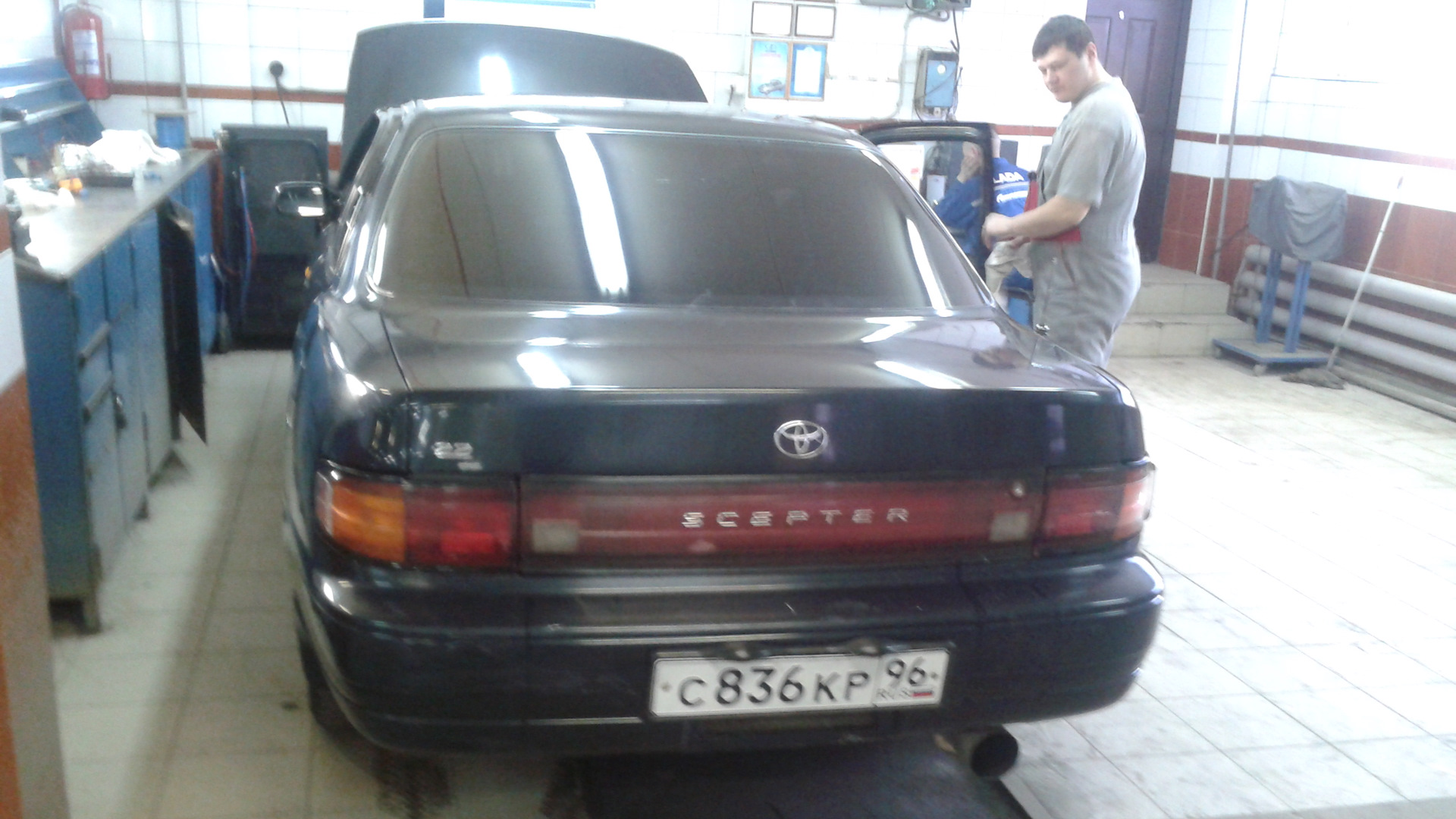 Toyota Scepter 2.2 бензиновый 1995 | жженый седан на DRIVE2