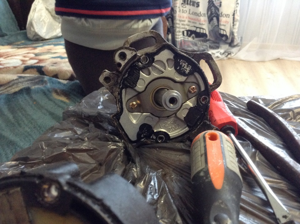 Разборка трамблера — Mazda Demio (1G), 1,3 л, 2000 года | своими руками ...