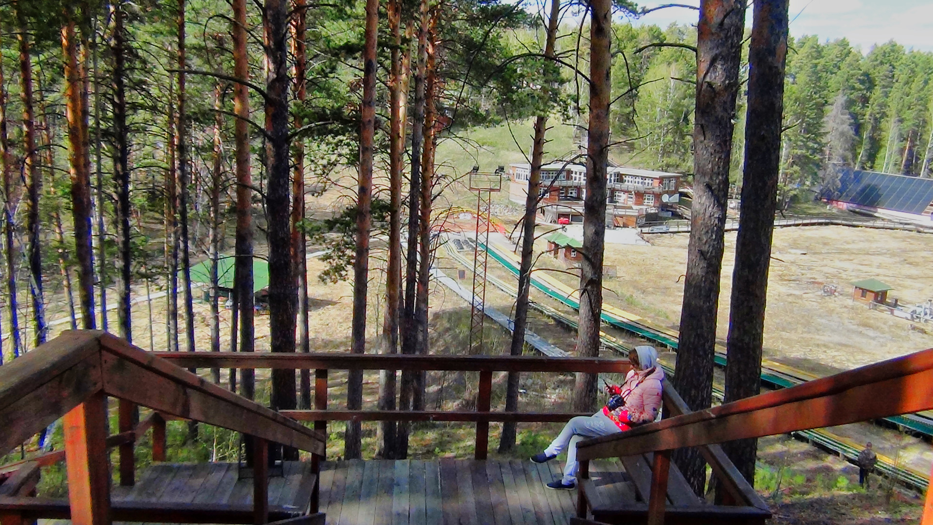 Кулига парк тюмень. Кулига парк Тюмень озеро. Кулига парк горячий источник. Кулига парк Тюмень пляж.