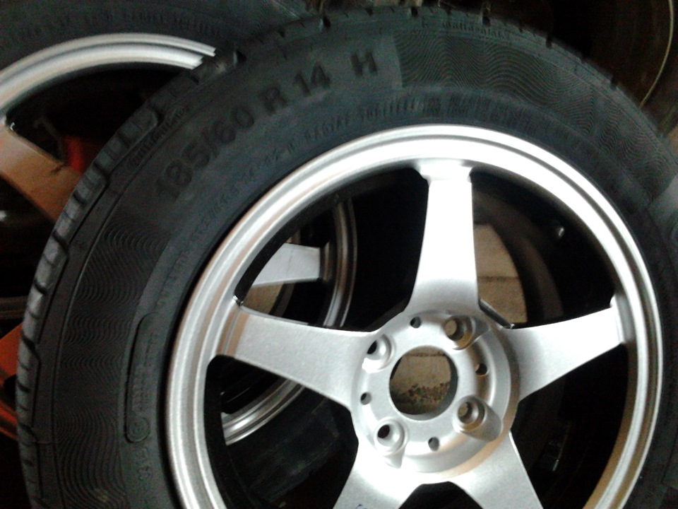 Летняя резина Continental Premium Contact 5 185/60R14 — Lada 2107, 1,6 ...
