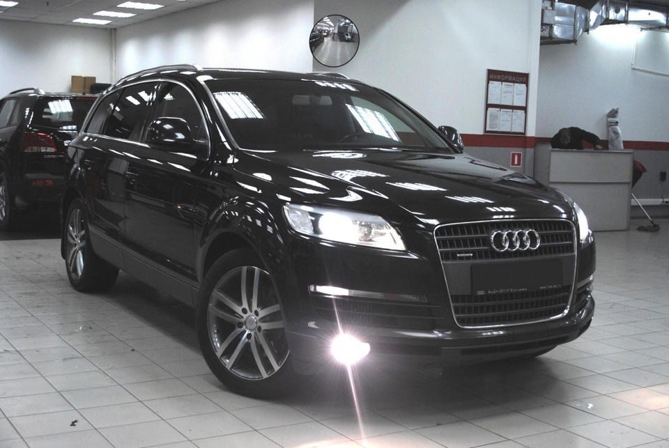 Audi q5 черный дым