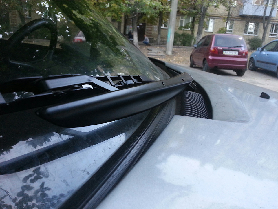 Поводок дворника ВАЗ 2110 НА ЗАЗ СЛАВУТА — ЗАЗ 1103, 1,1 л, 1999 года ...