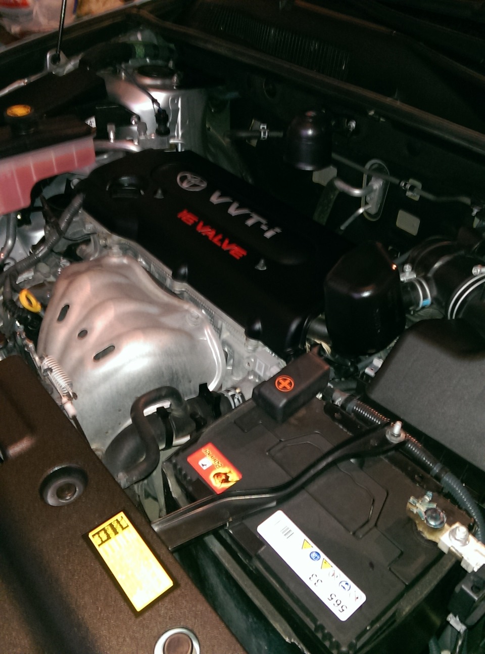 Помыл двигатель)) — Toyota RAV4 (III), 2 л, 2007 года | просто так | DRIVE2