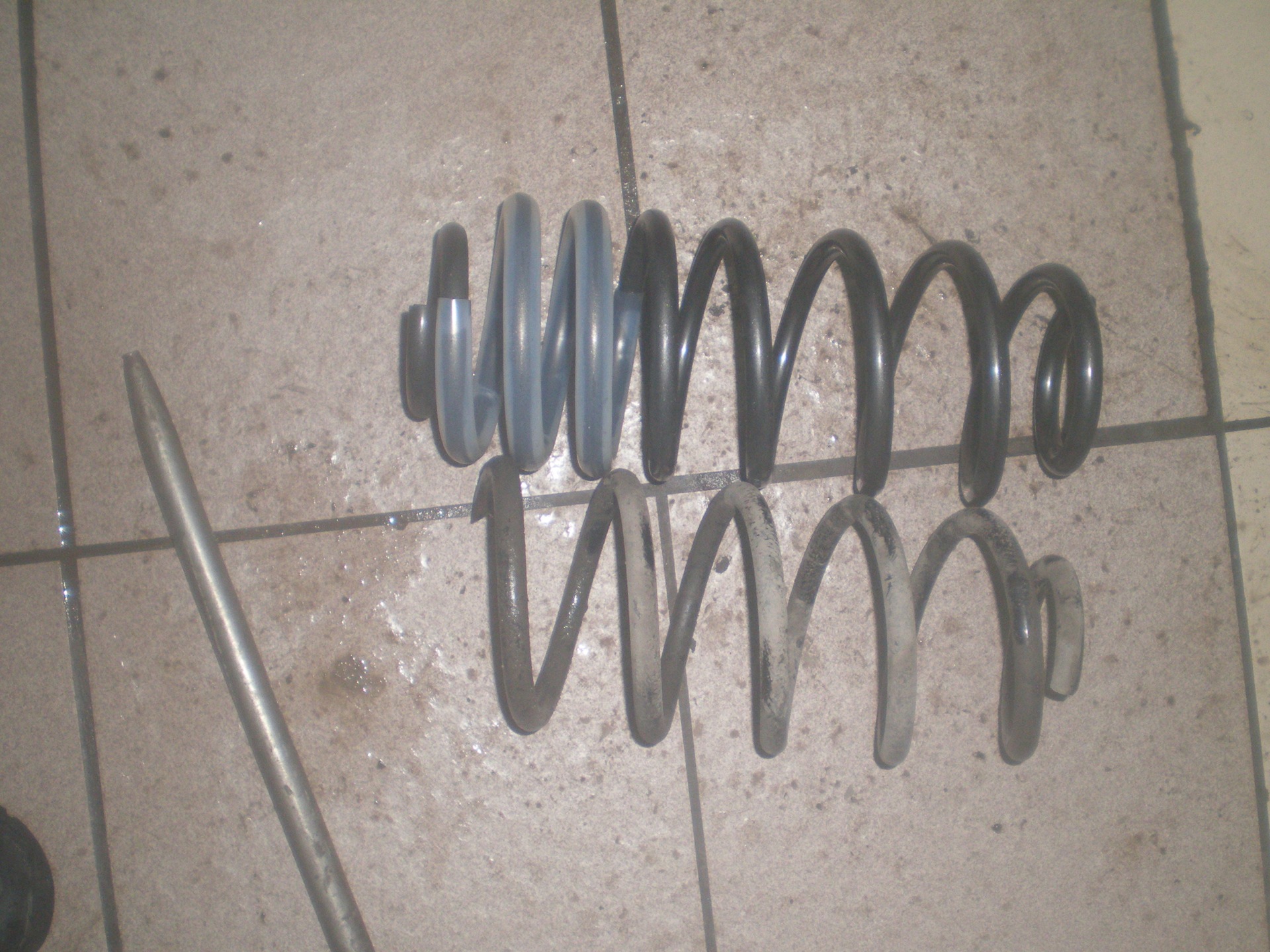 installation of springs - Toyota Corolla 2008