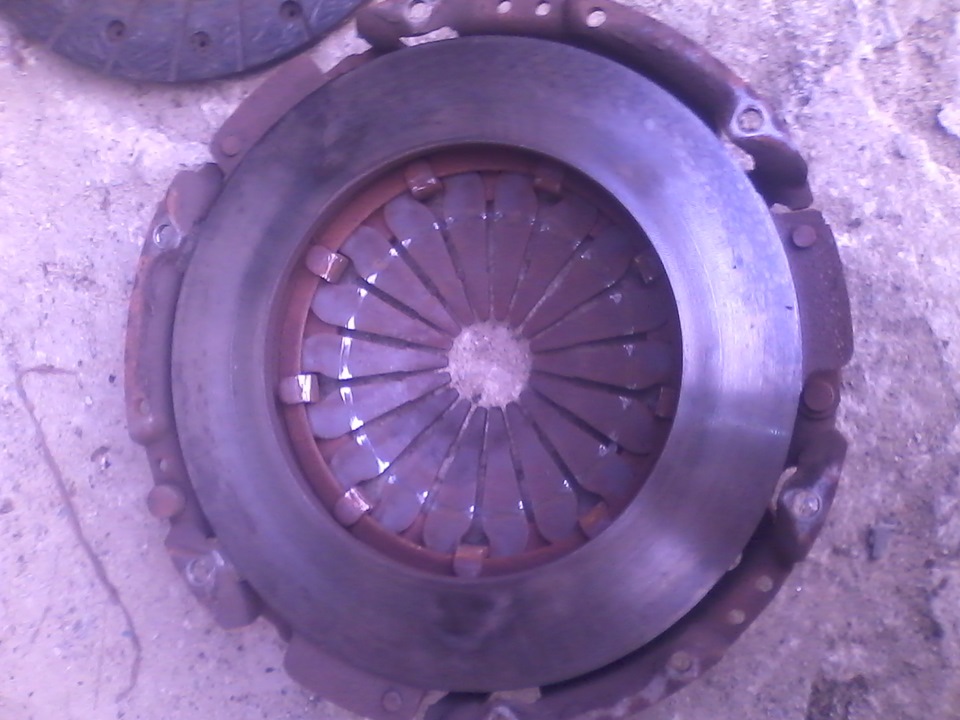 Замена диска сцепления — Renault Espace III, 2 л, 2002 года | своими ...