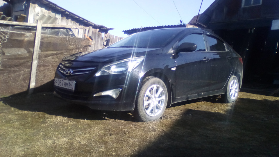 Вытряс землю из колесных арок — Hyundai Solaris, 1,4 л, 2014 года ...