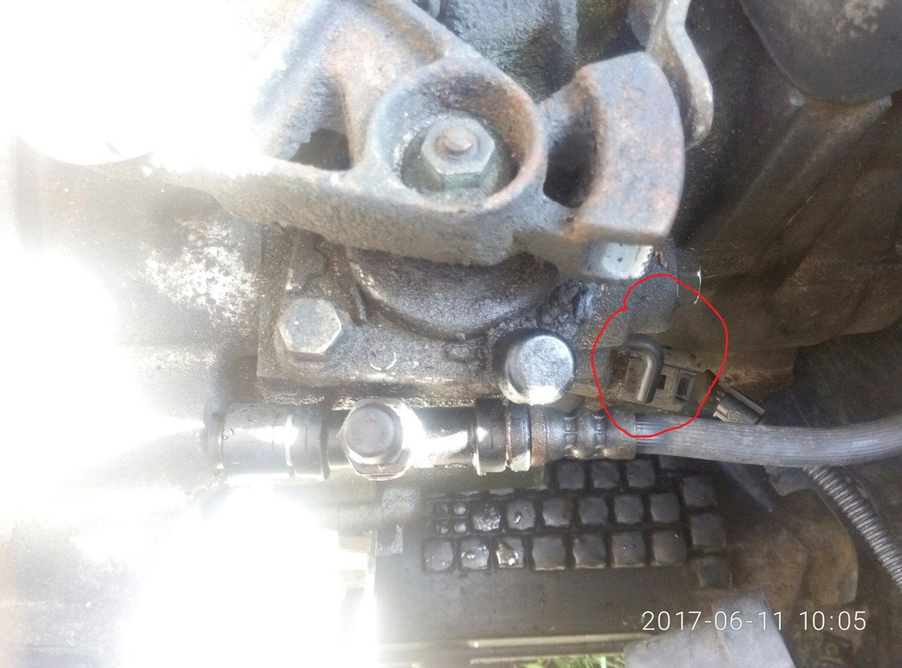 Ревизия стартера, ремонт заднего правого суппорта, замена тормозной ...