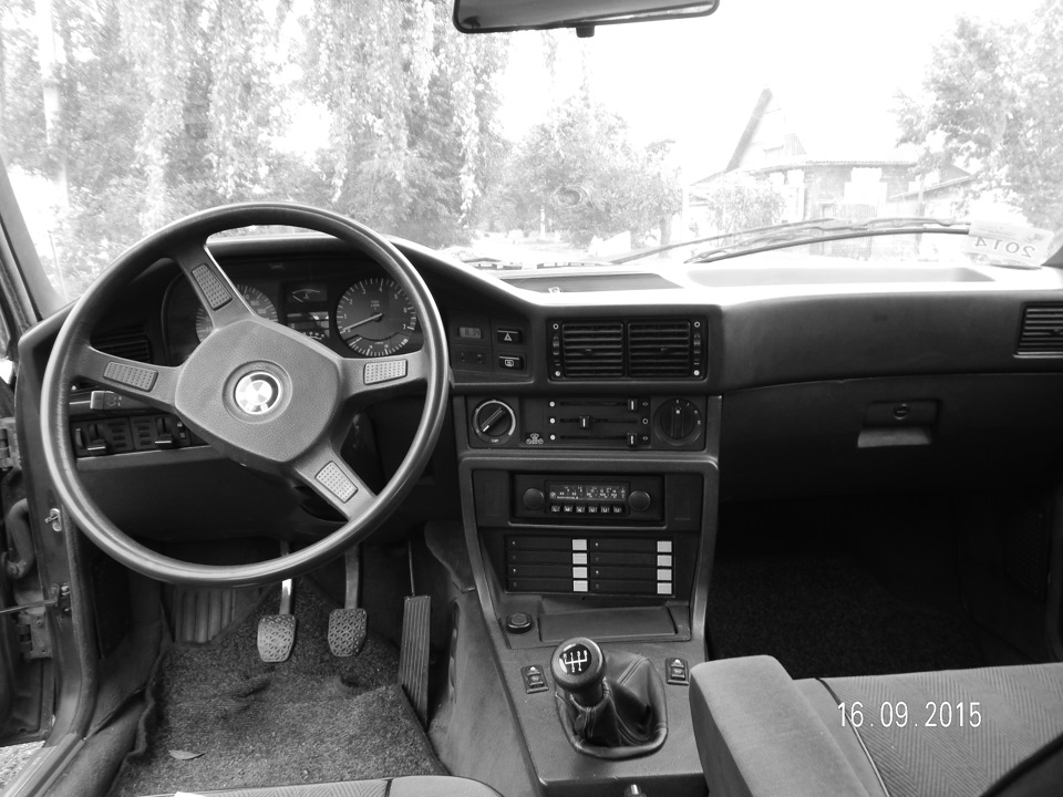 Фото в бортжурнале BMW 5 series (E28)