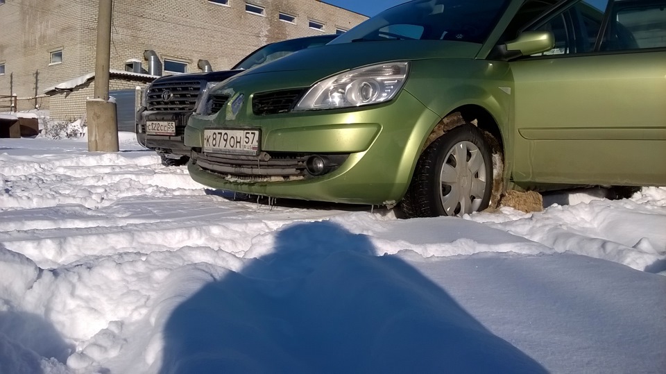 Проходимость по снегу. — Renault Scenic II, 1,6 л, 2009 года ...