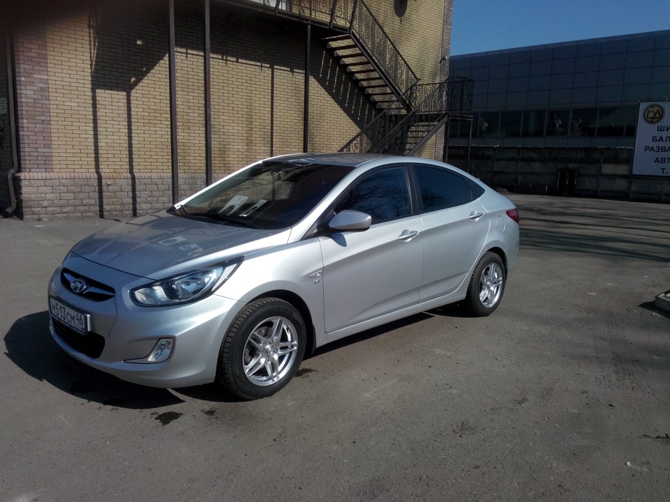 Тапочки — Hyundai Solaris (1G), 1,6 л, 2012 года | колёсные диски | DRIVE2