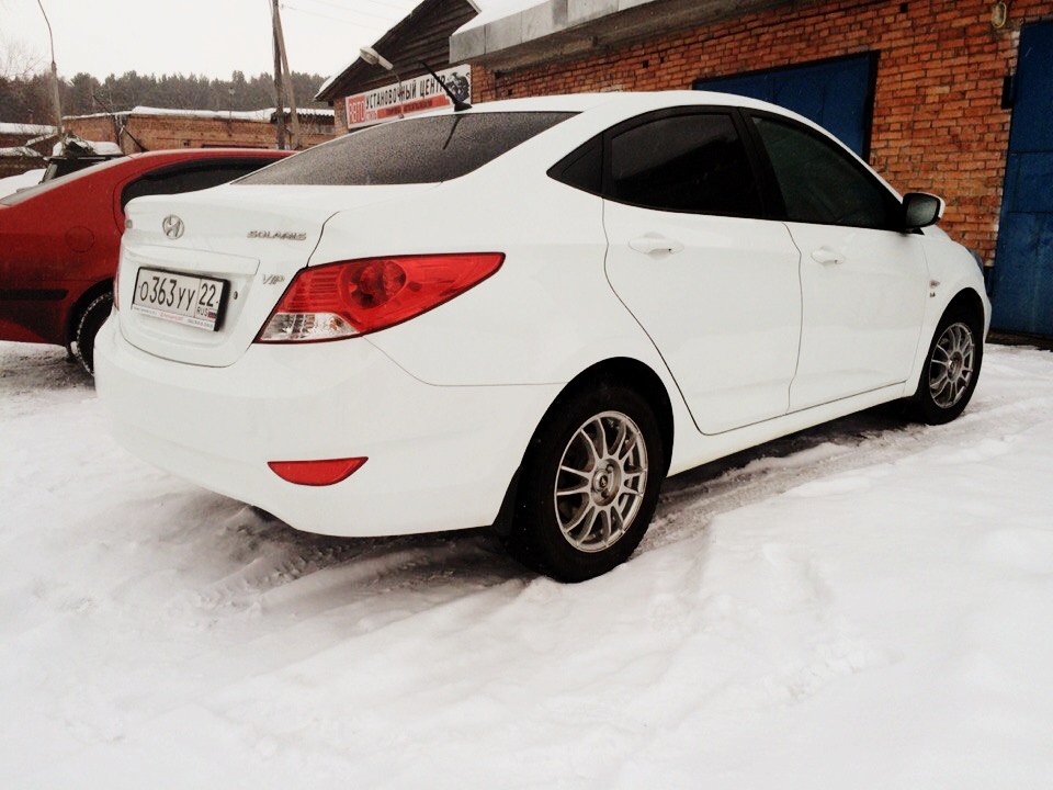 Наконец-то затонировал)) — Hyundai Solaris (1G), 1,6 л, 2012 года ...