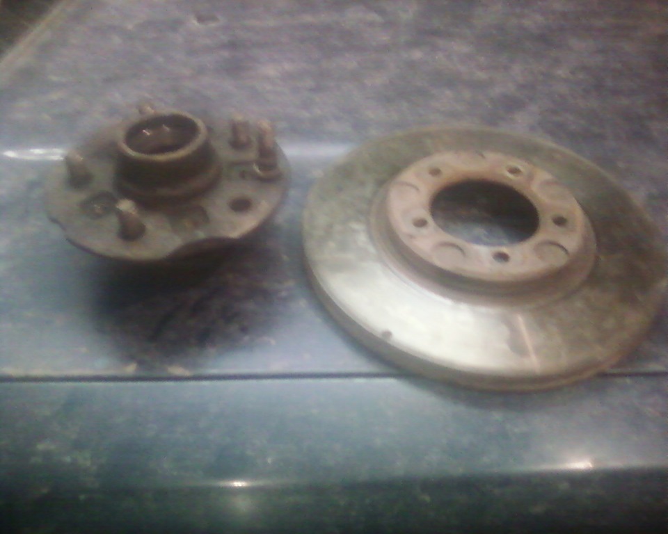 замена колесных шпилек — Toyota Crown (S130), 2 л, 1990 года | своими ...