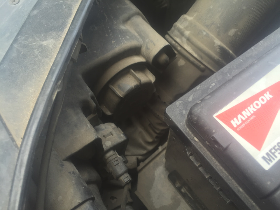 Перегорела лампочка в фаре ближнего света — Hyundai Sonata V (NF), 2,4 ...