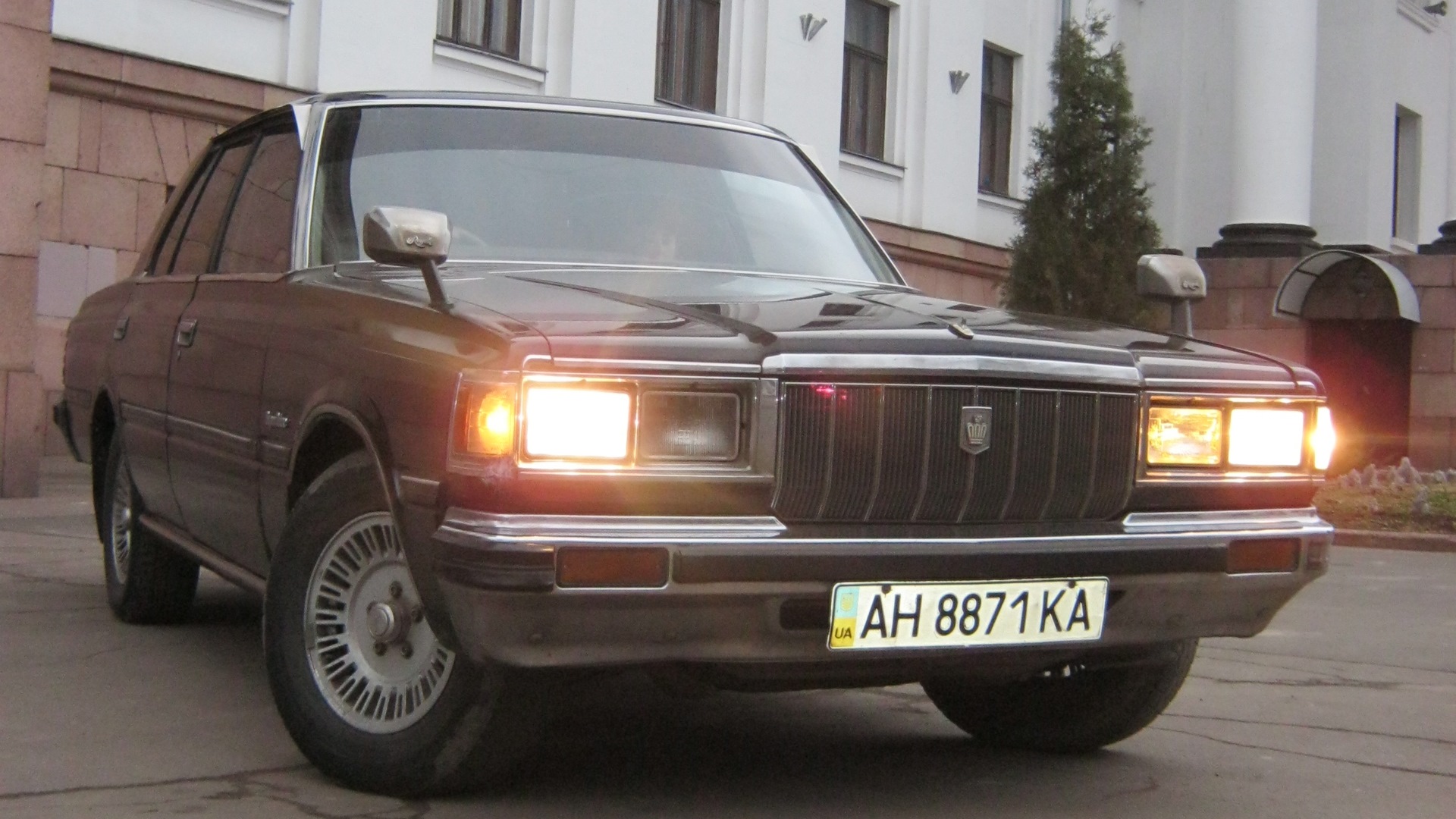 Toyota Crown (S110) 2.0 бензиновый 1983 | КАК У МАЙКЛА ДЖЕКСОНА))) на DRIVE2