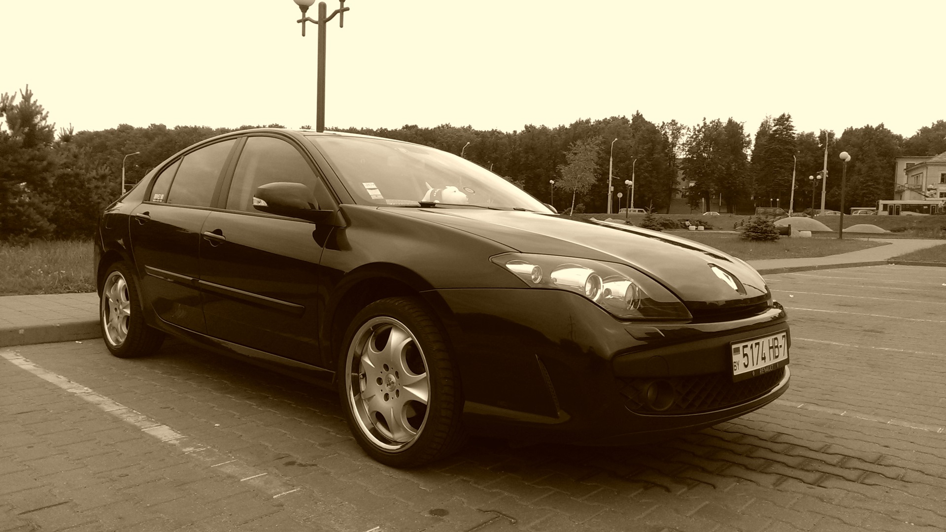 Рено лагуна 3 1.5. Рено Лагуна 3 хэтчбек 1.5 дизель. Renault Laguna III разбор.